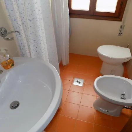 公寓 In Eraclea Mare 25733 *
